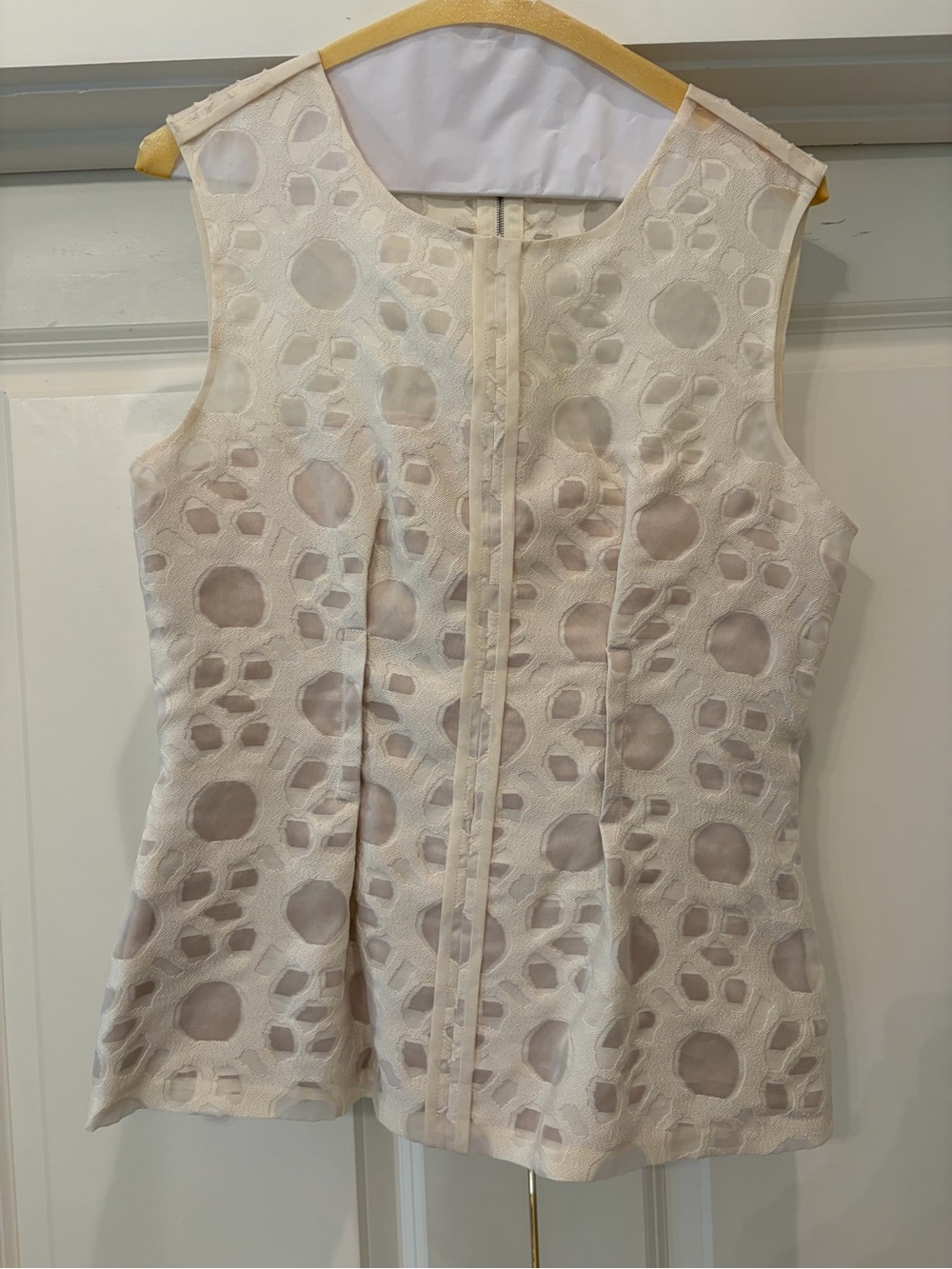 Lela Rose Cream Sleeveless Eyelet Peplum Top